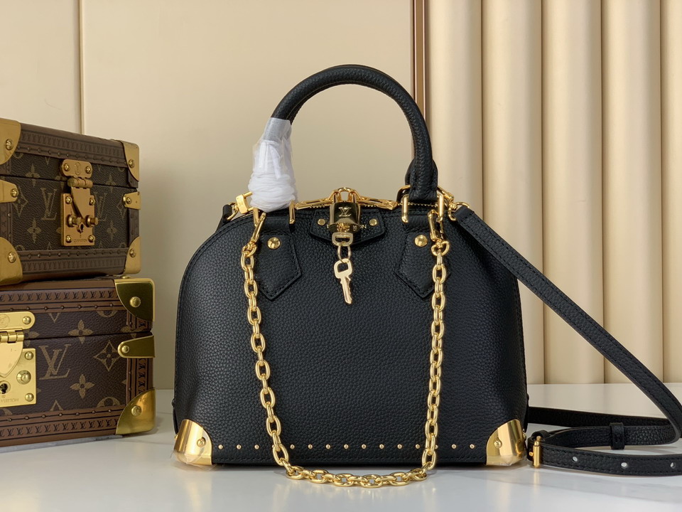 Here is a premium, beautifully structured description tailored for your e-commerce platform, based on the details in "lv1.jpg". Louis Vuitton Pebbled Leather Dome Bag